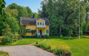 4 Bedroom Gorgeous Home In Motala, Motala